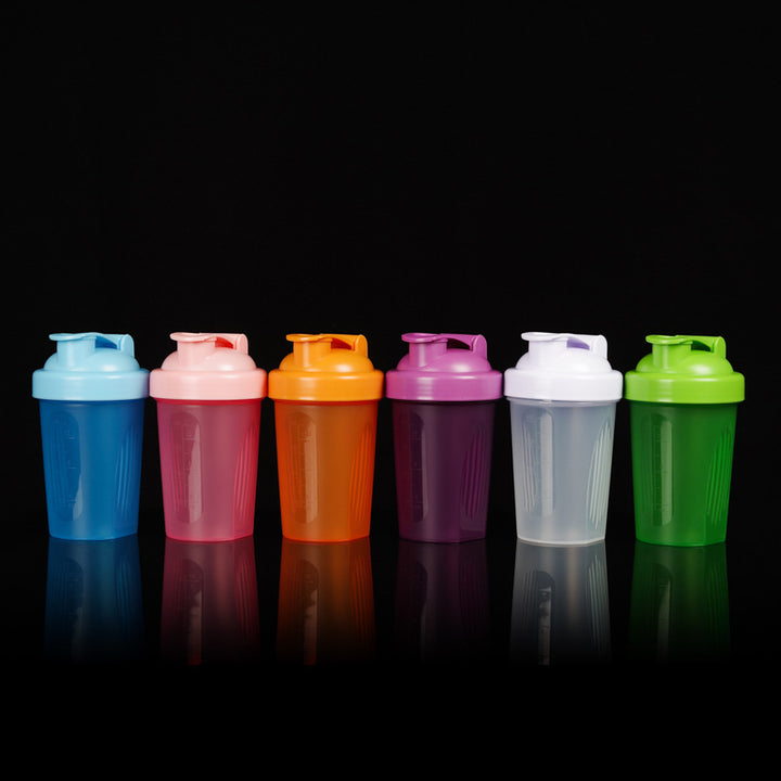 Unisex Shaker bottle with spill protection and measuring scale Stornfield