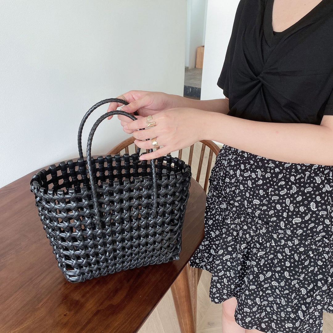 Stylish and Practical Shopping Bag Made of Woven Material Stornfield