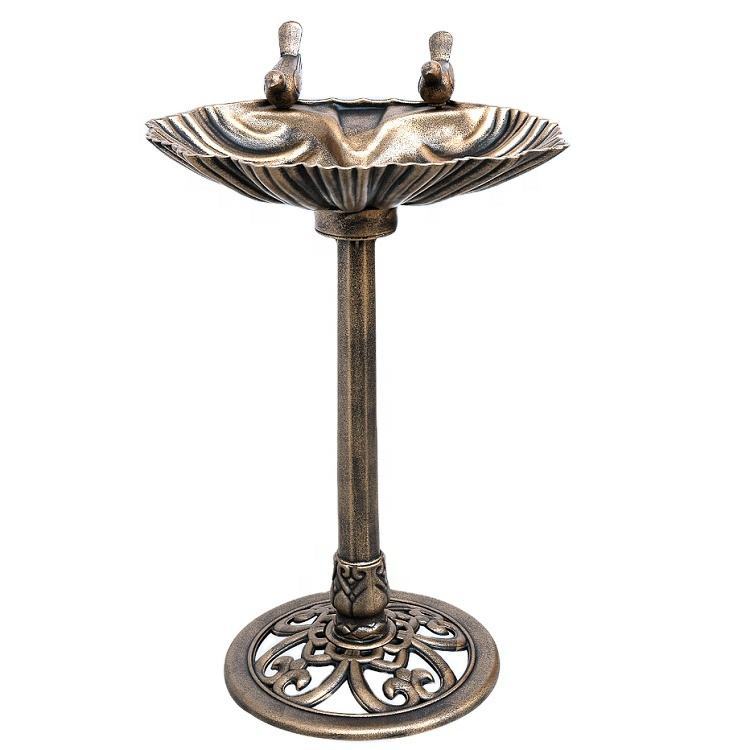 Birdbath in Shell Shape with Optional Solar Fountain
