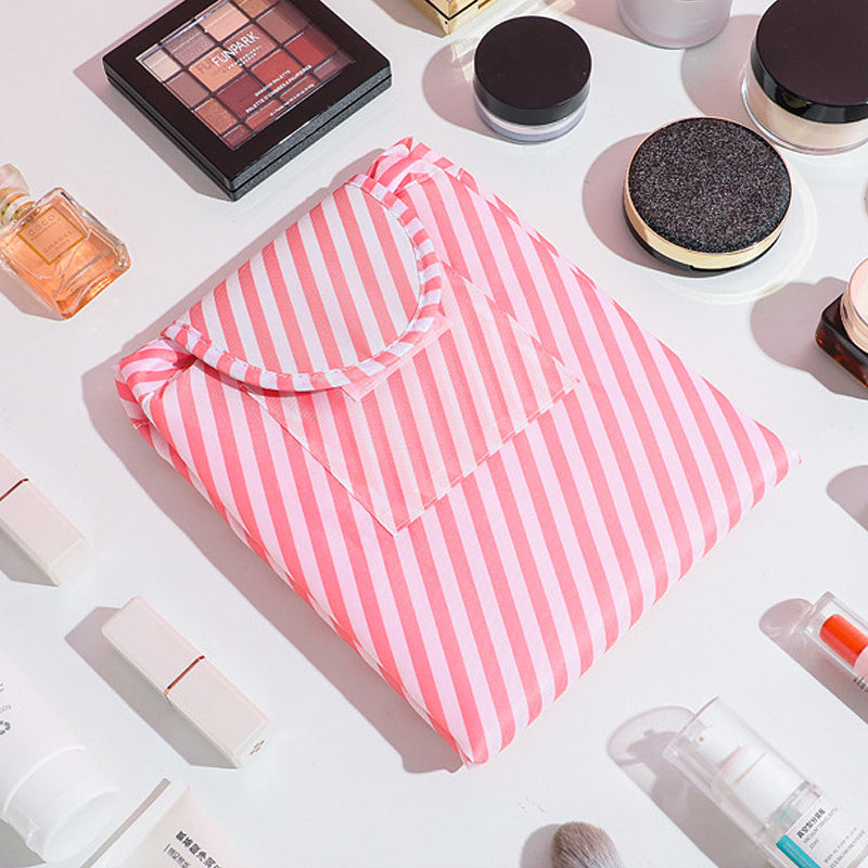 Magical cosmetic bag | Stornfield