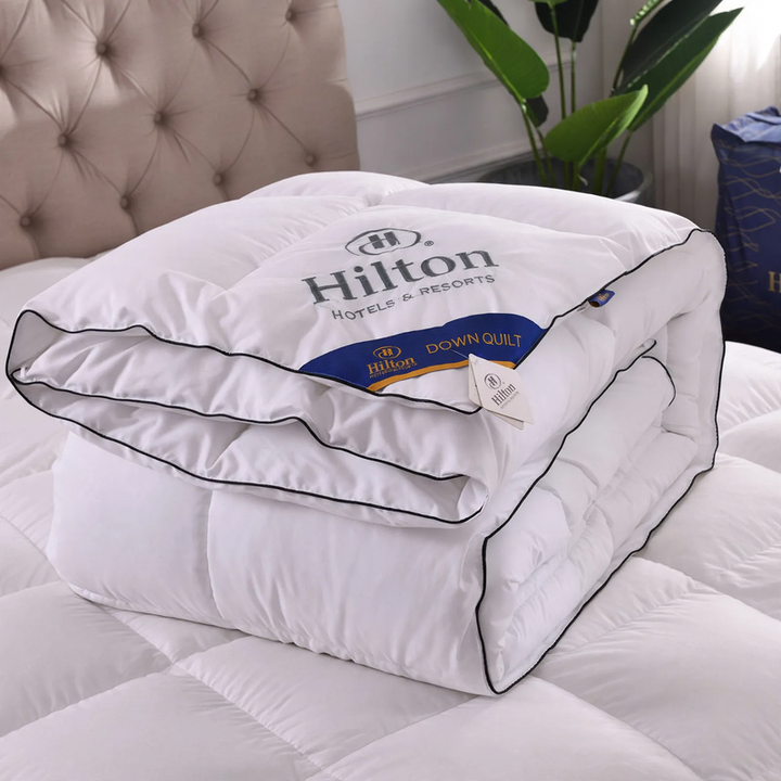 All-season duvet with fiber filling, double bed