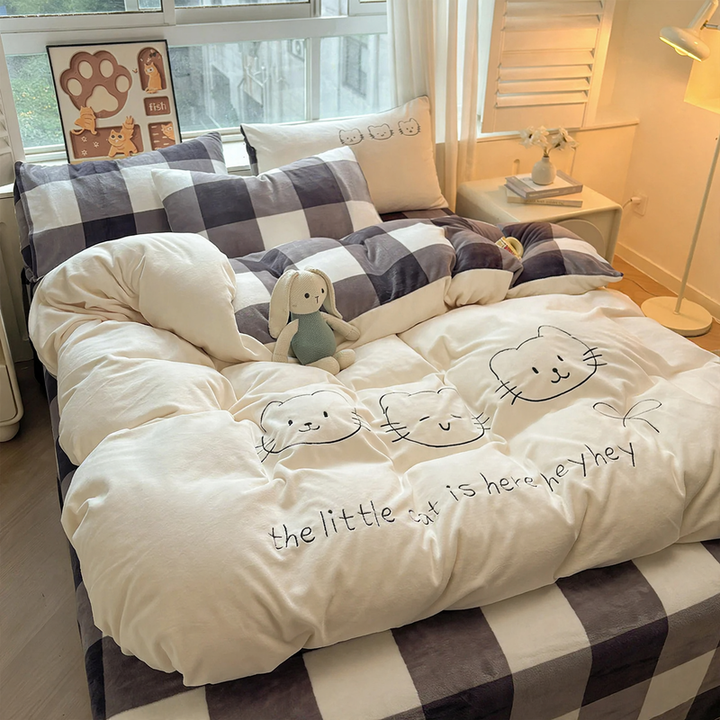 Winter bed linen set made of milk fiber fleece, double-sided