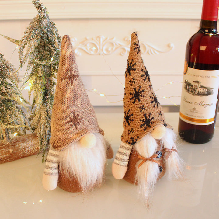 Christmas elf with knitted cap, brown