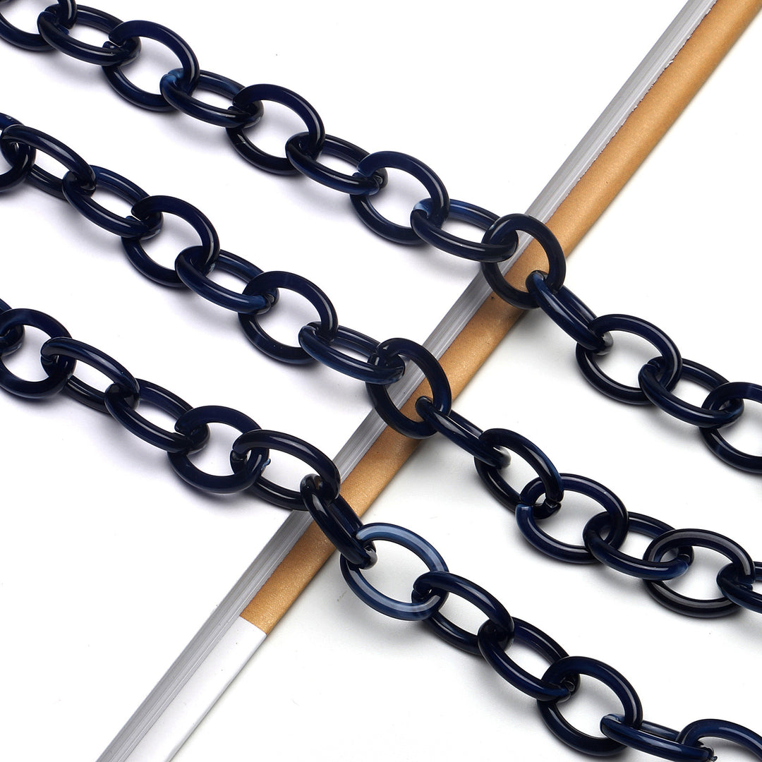 Fashion-Forward Eyewear Chain Stornfield