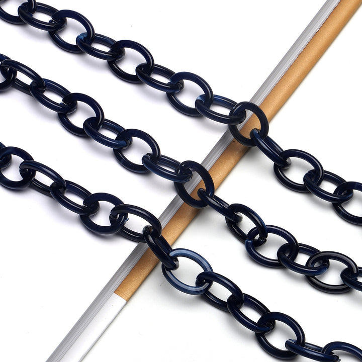 Fashion-Forward Eyewear Chain Stornfield