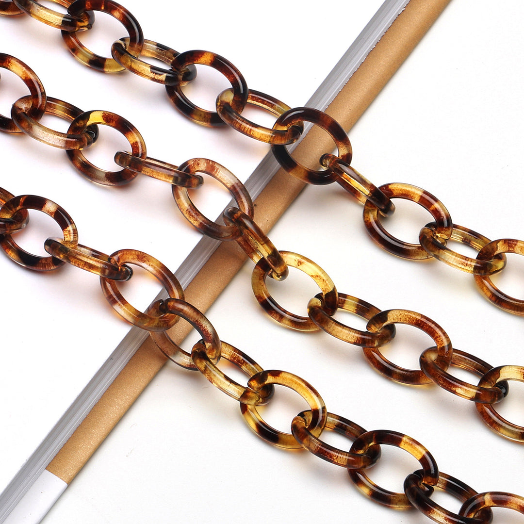 Fashion-Forward Eyewear Chain Stornfield