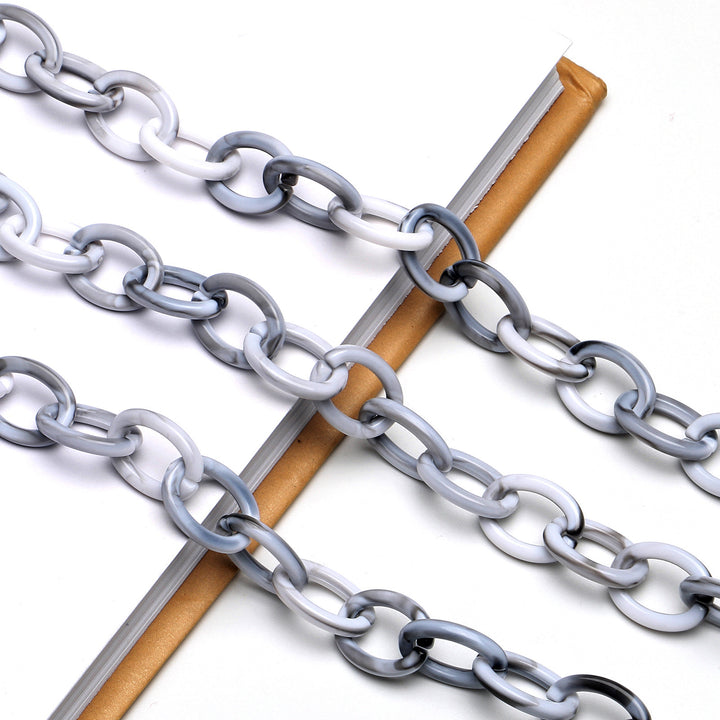 Fashion-Forward Eyewear Chain Stornfield