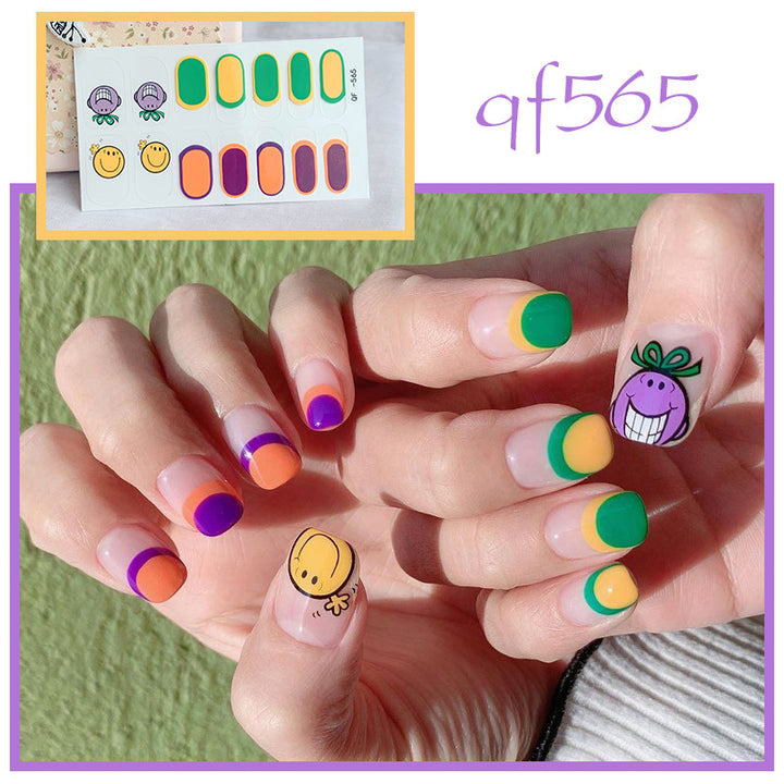 Artificial nail art with smileys and hearts Stornfield