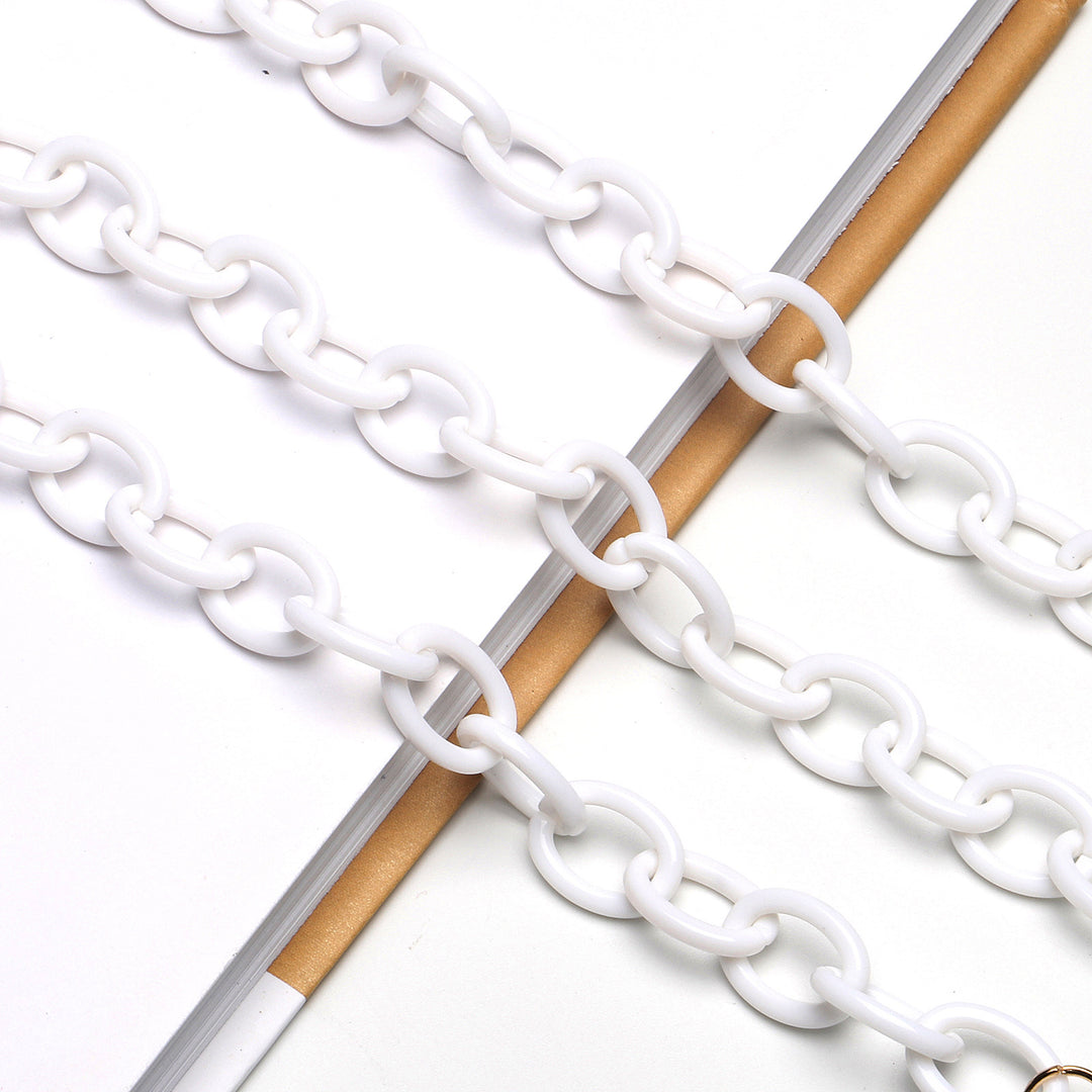 Fashion-Forward Eyewear Chain Stornfield