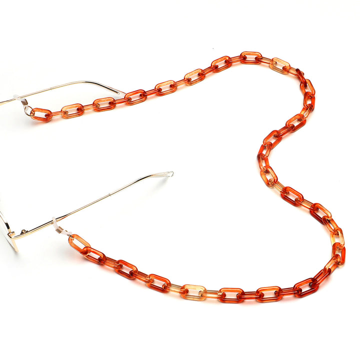 Fashion-Forward Eyewear Chain Stornfield