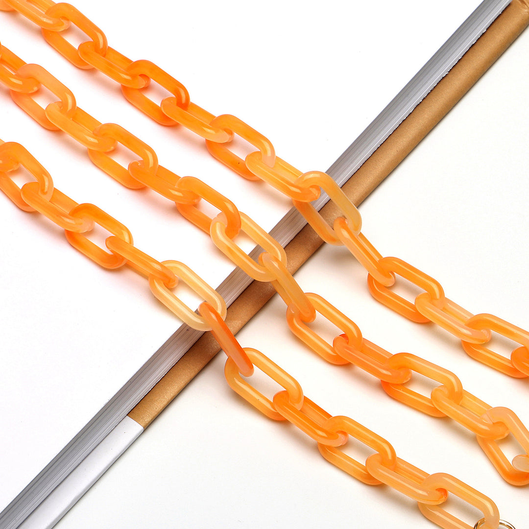 Fashion-Forward Eyewear Chain Stornfield