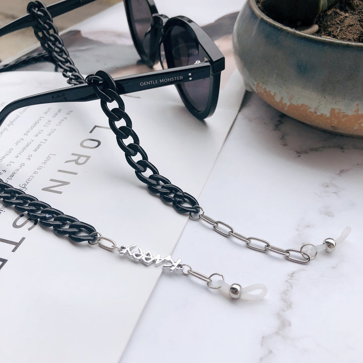 Chunky Metal Chain Eyewear Holder Stornfield
