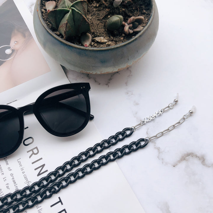 Chunky Metal Chain Eyewear Holder Stornfield