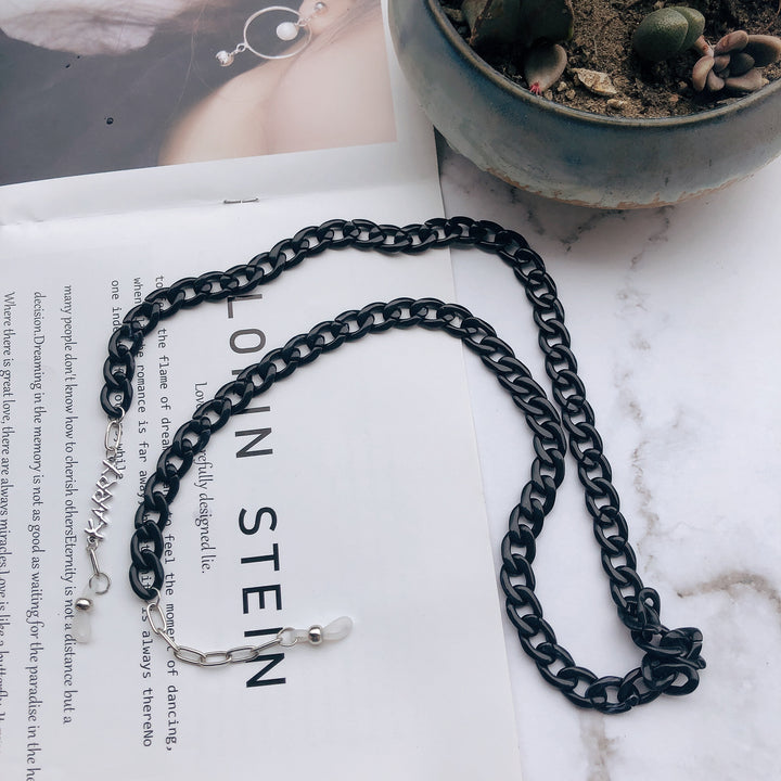 Chunky Metal Chain Eyewear Holder Stornfield