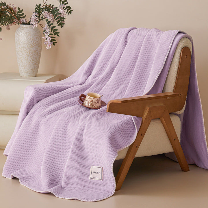 Waffle throw blanket made of milk fiber fleece