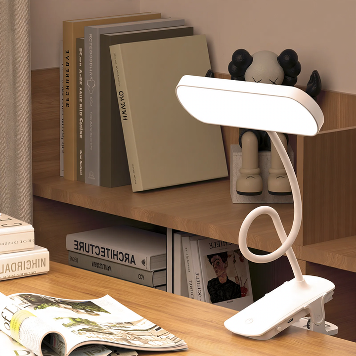 Eye-friendly LED clip lamp for studying and reading