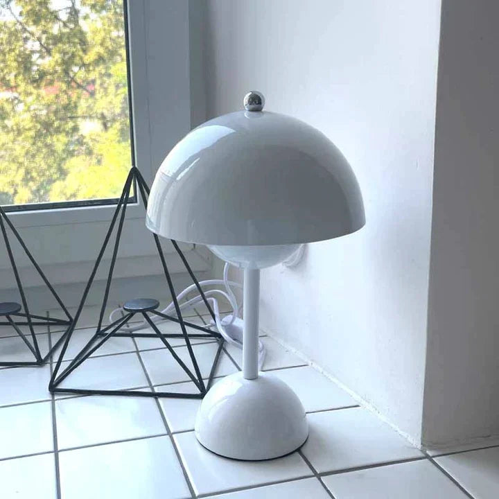 Stornfield | Luxurious Contemporary Nordic Table Lamp