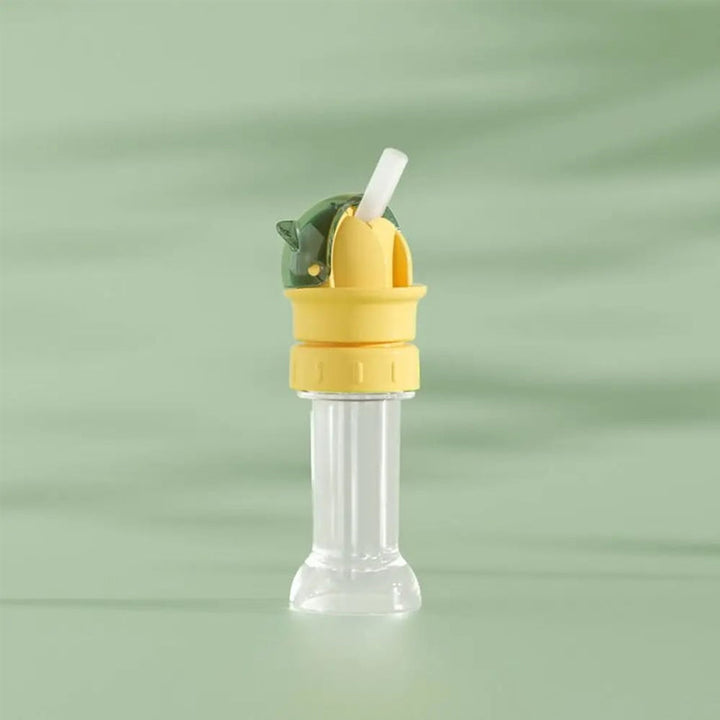 Reusable drinking bottle for children with straw lid | Stornfield
