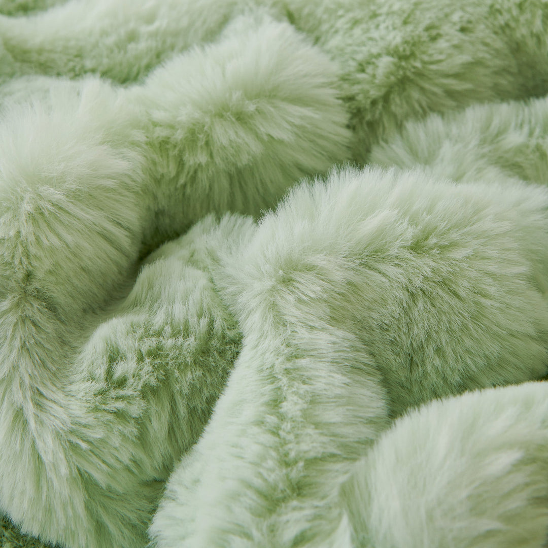 Luxe Ripple Faux Fur Sofa Cover - Modern, Stylish & Durable Sofa Protection | Stornfield