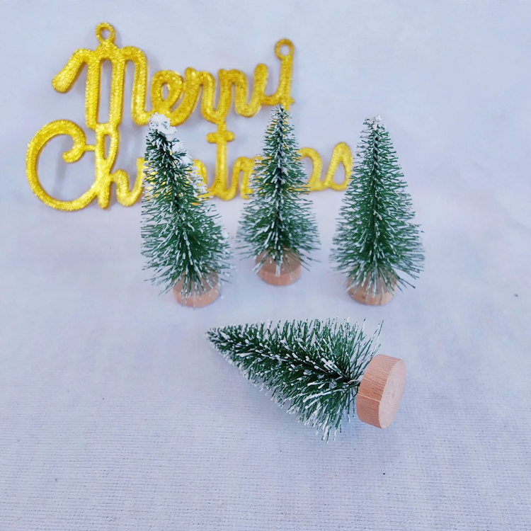 Mini Christmas tree for table decoration