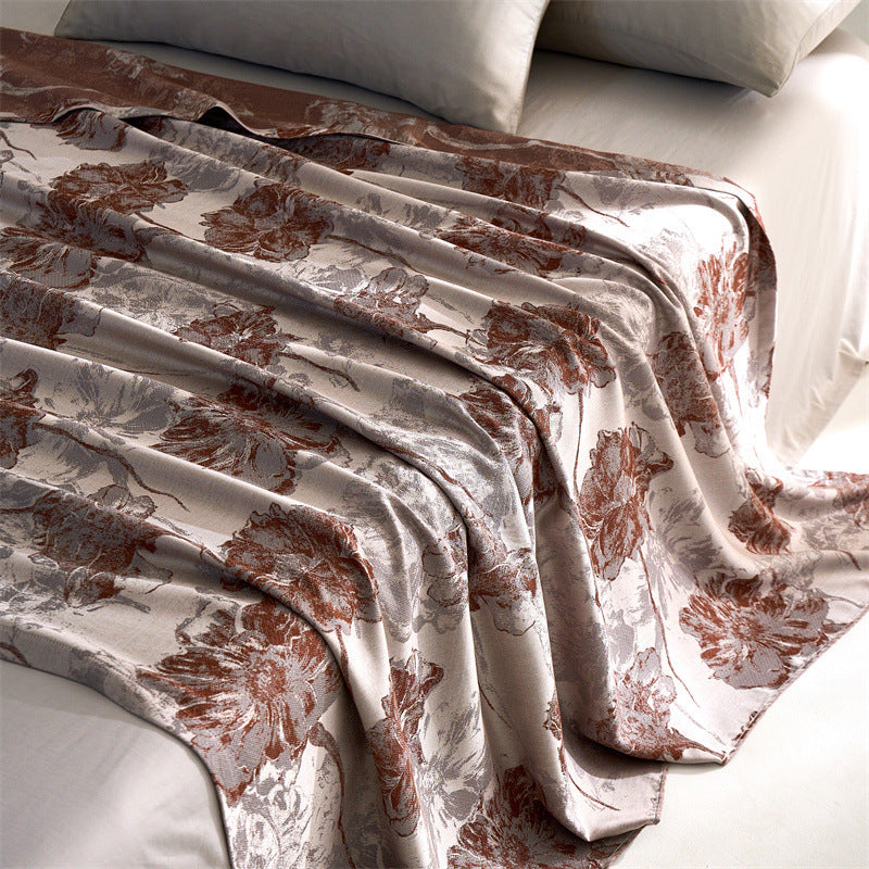 Cooling summer blanket made of lyocell fibers, lightweight