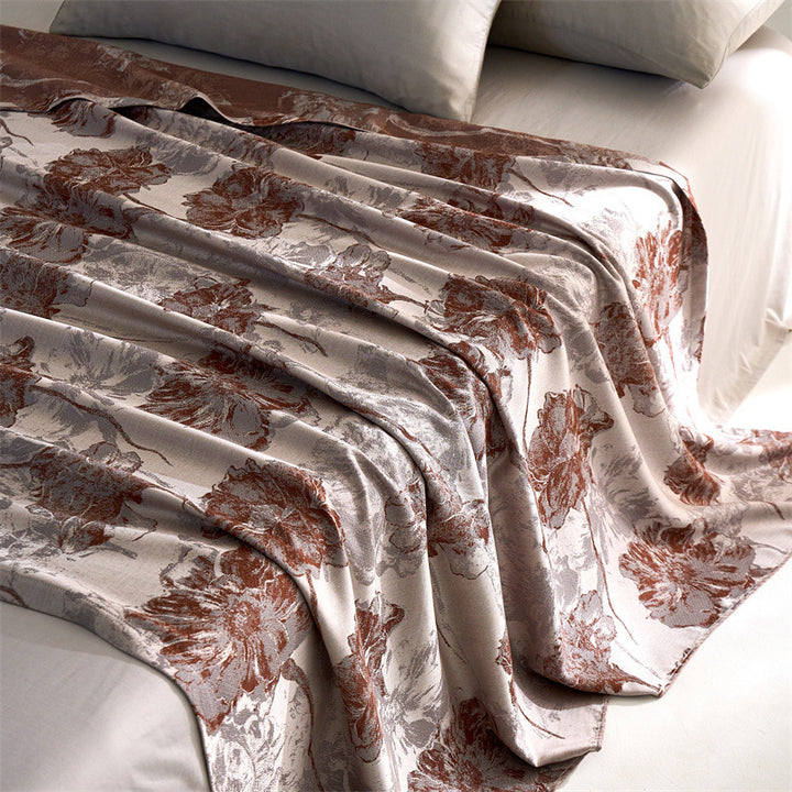 Cooling summer blanket made of lyocell fibers, lightweight