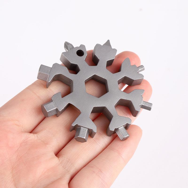 18-in-1 Snowflake Multi Tool | Stornfield