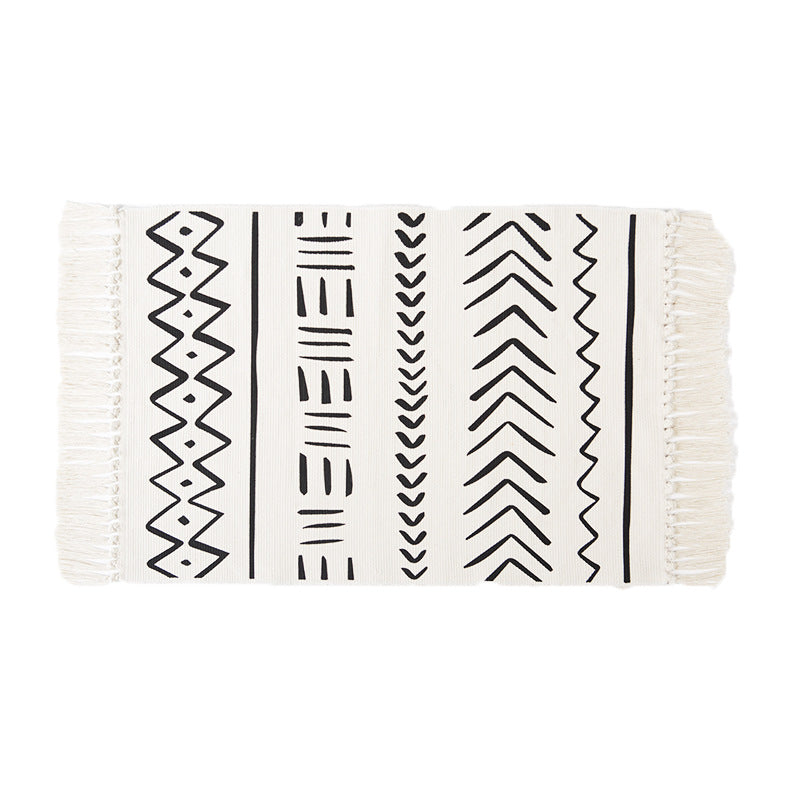Flat-woven cotton runner with Boho-Ethno motif and decorative fringes Stornfield