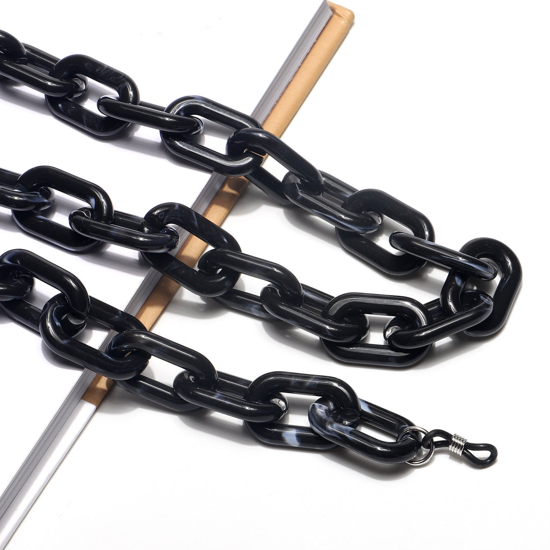Fashionable Chunky Chain Eyewear Holder Stornfield