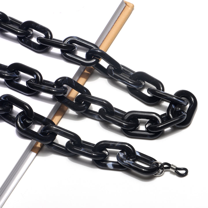 Fashionable Chunky Chain Eyewear Holder Stornfield