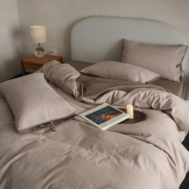 Bedding set made of long-staple cashmere with floral pattern