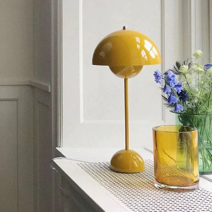 Stornfield | Luxurious Contemporary Nordic Table Lamp