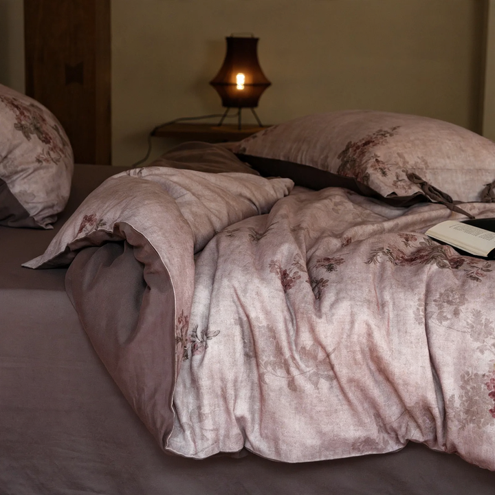 Cotton bedding set in vintage style