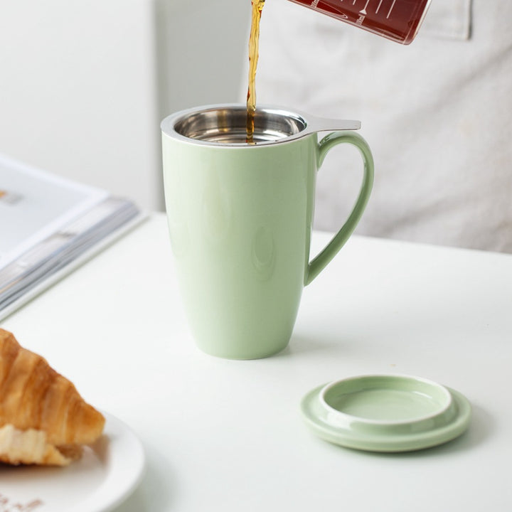 Ceramic coffee mug with tea strainer, 350 ml