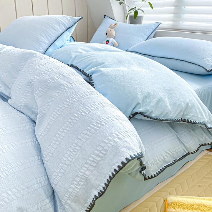 Skin-friendly seersucker bedding set