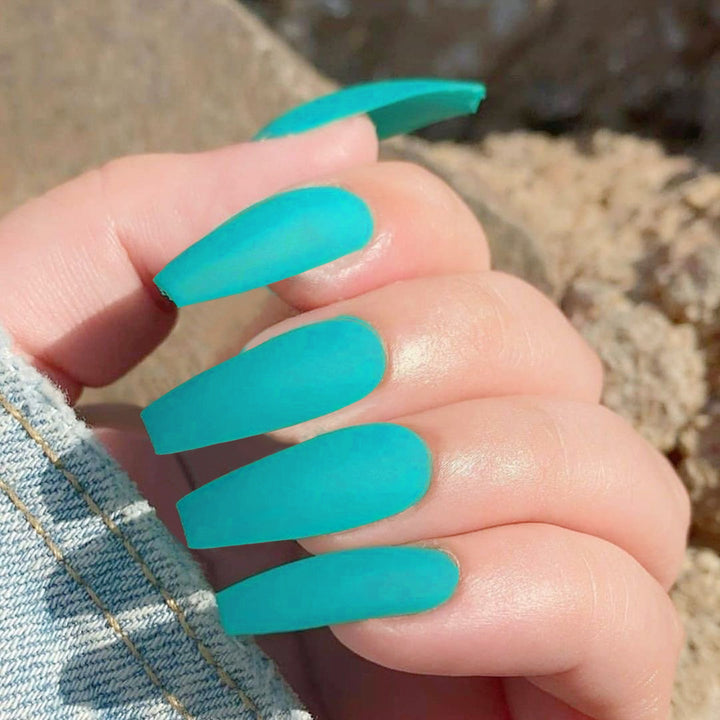 Glamorous artificial nails with high-gloss finish Stornfield