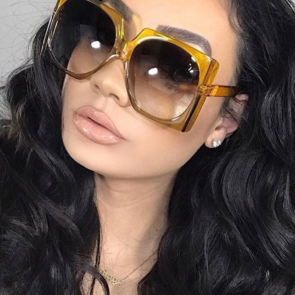 Women's Oversized Sunglasses in Elegant Frame Stornfield