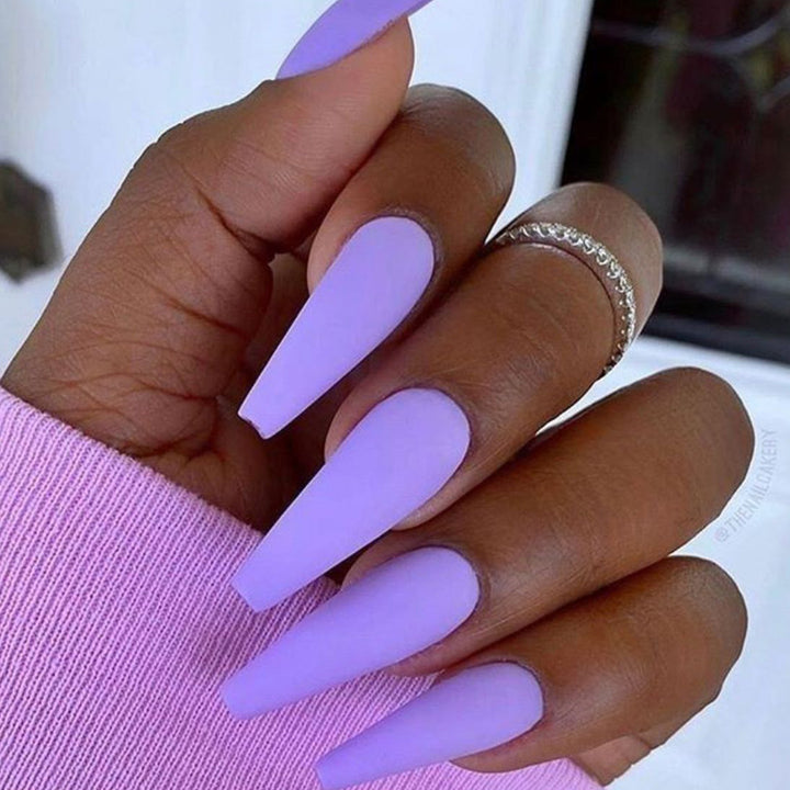 Glamorous artificial nails with high-gloss finish Stornfield
