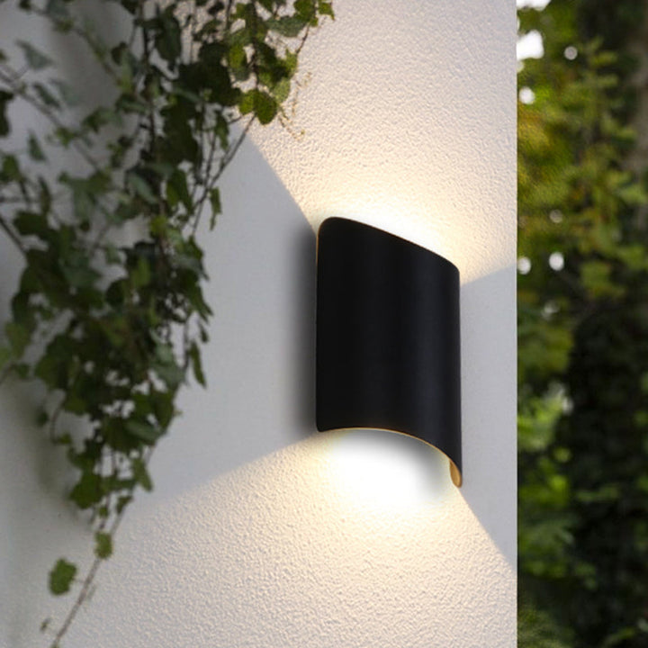 Aluminum Curve Wall Washer Sconce Minimalist 2-Light Black LED Wall Mounted Lighting for Doorway | Stornfield
