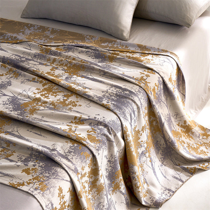 Cooling summer blanket made of lyocell fibers, lightweight