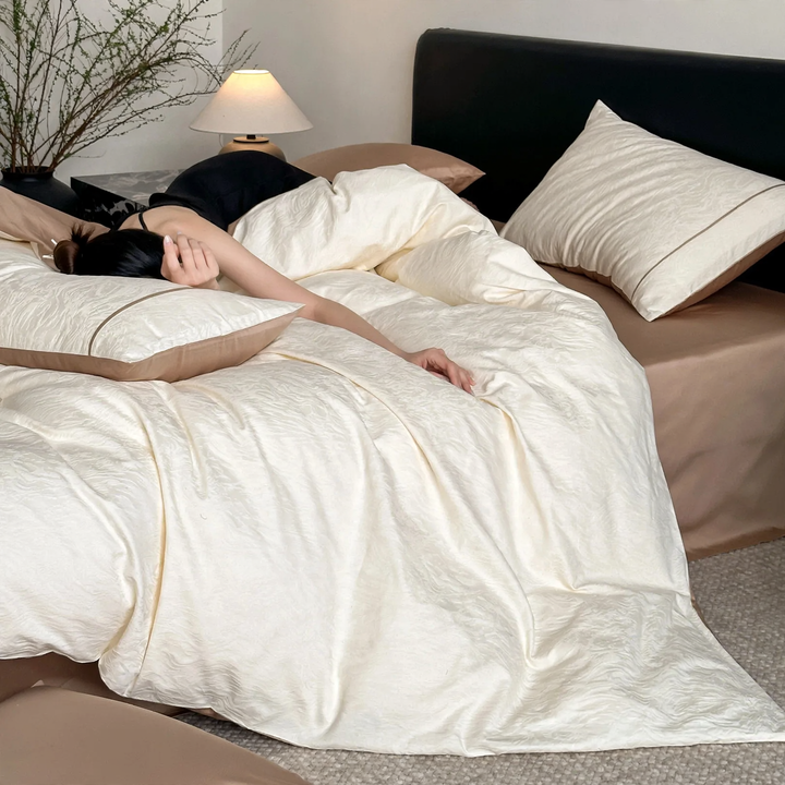 Bedding set made of 100S cotton with relief jacquard