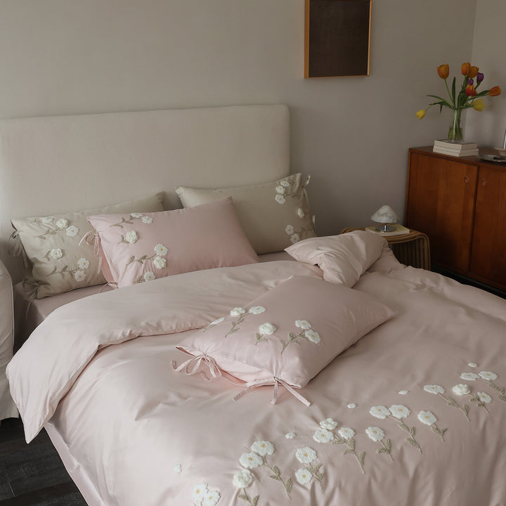 Long Staple Cotton Bedding with Floral Pattern