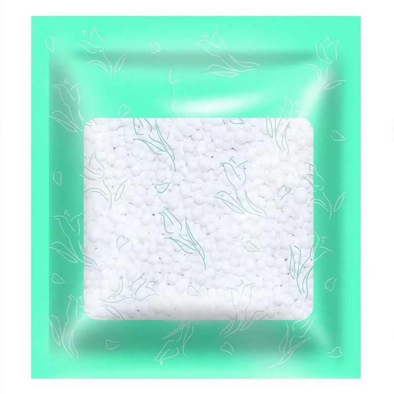 Compact dehumidifying bag for drawers