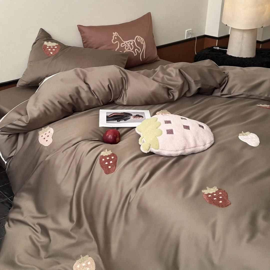 High-quality cotton bed linen set, 4-piece, with embroidery