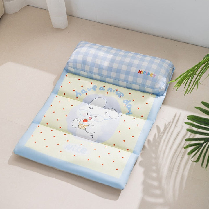 Foldable pet mat, waterproof and breathable