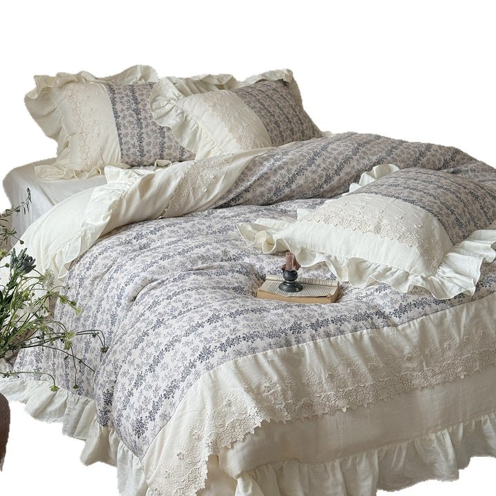 Cotton bed linen set, floral, with lace trim