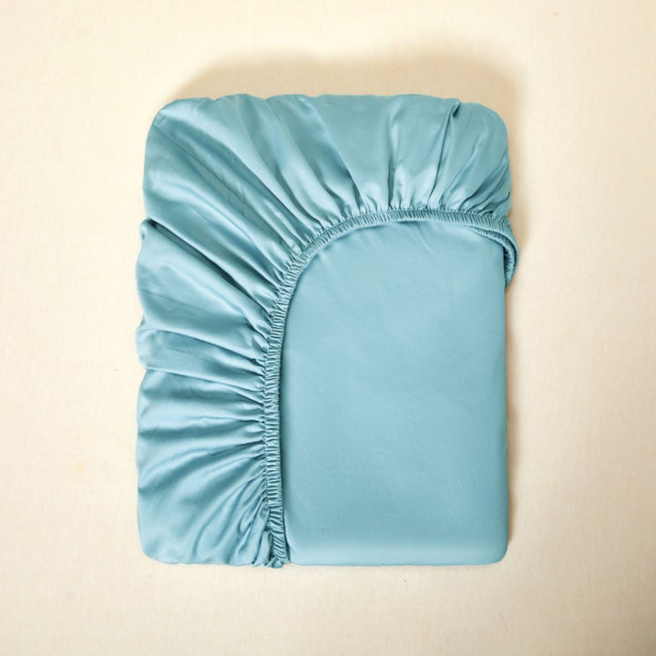 Fitted sheet made of long-staple cotton, satin