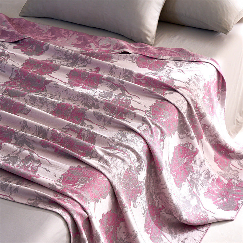 Cooling summer blanket made of lyocell fibers, lightweight