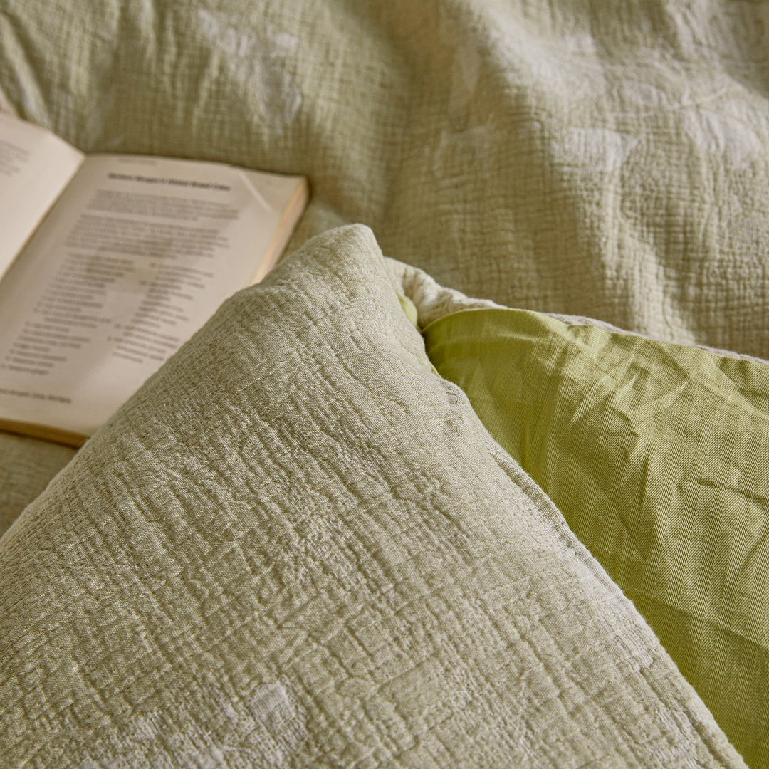 Three-layer cotton bedding, geometric pattern