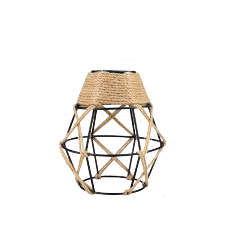 Industrial pendant light with hemp rope